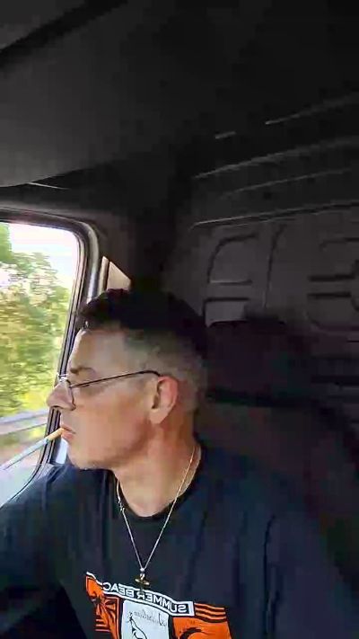 1TOROSEDUTO Live Image