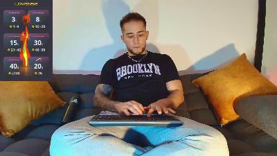 Andrew_wallker Live Image