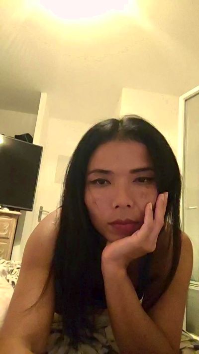 Asianwhitheuro Live Image