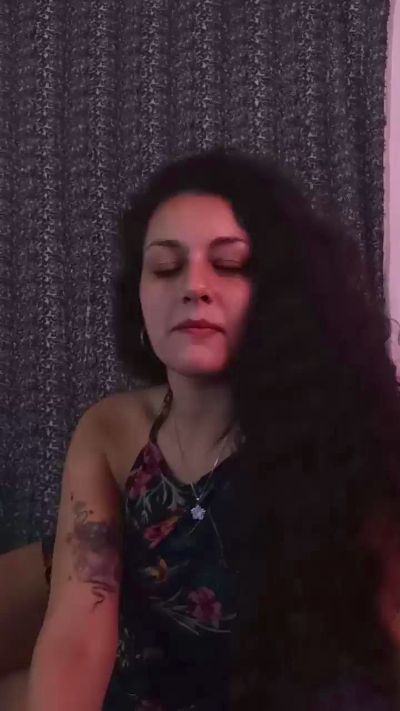 AstridDs____ Live Image