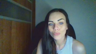 CassieWild Live Image