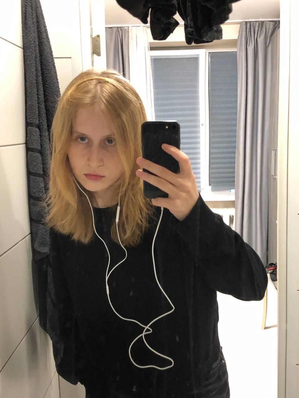 DeniseFontan Live Image