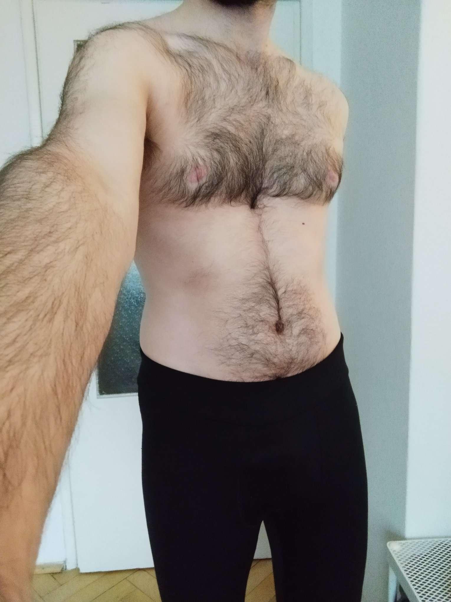 HairyFrenchMan Live Image