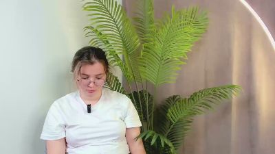 JennetteJuvenal Live Image