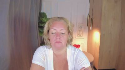 JenniferLight Live Image