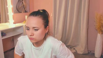 KelleeWitschi Live Image