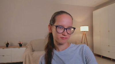 LeilaDurow Live Image