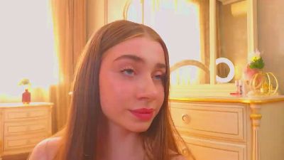 LilianHathaway Live Image