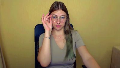Luna_Lush_ Live Image