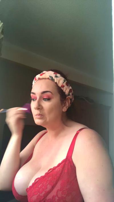 Meggieee98