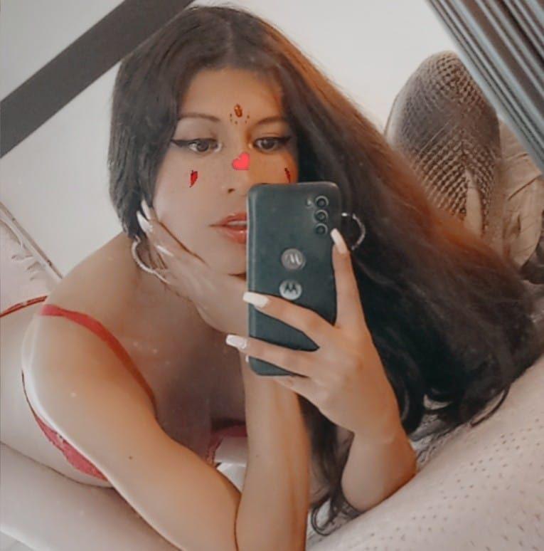 Miss_cristina Live Image