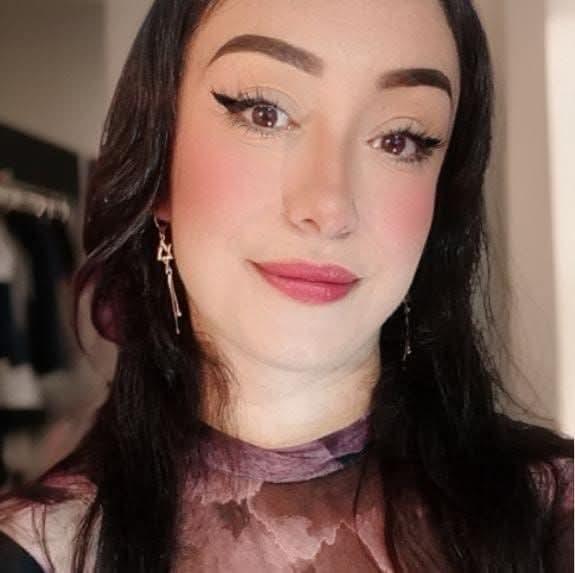 SALOMEE_LEE Live Image