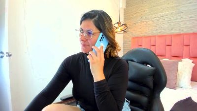 SarahDeyvis Live Image