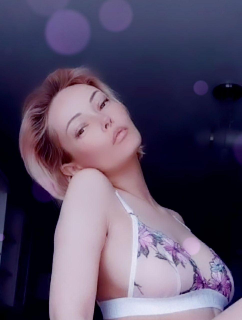Sophie__Crush Live Image