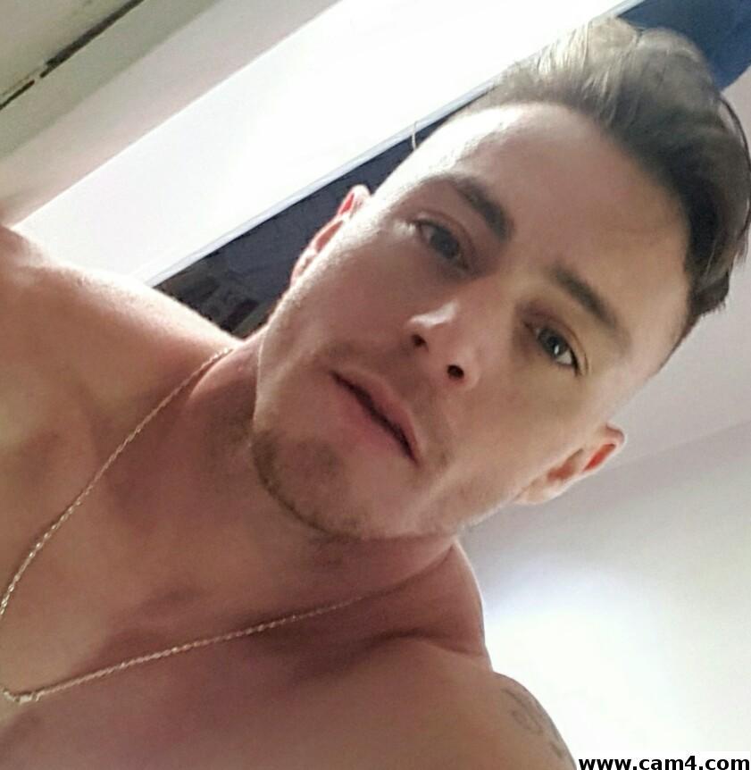 Str84hung Live Image