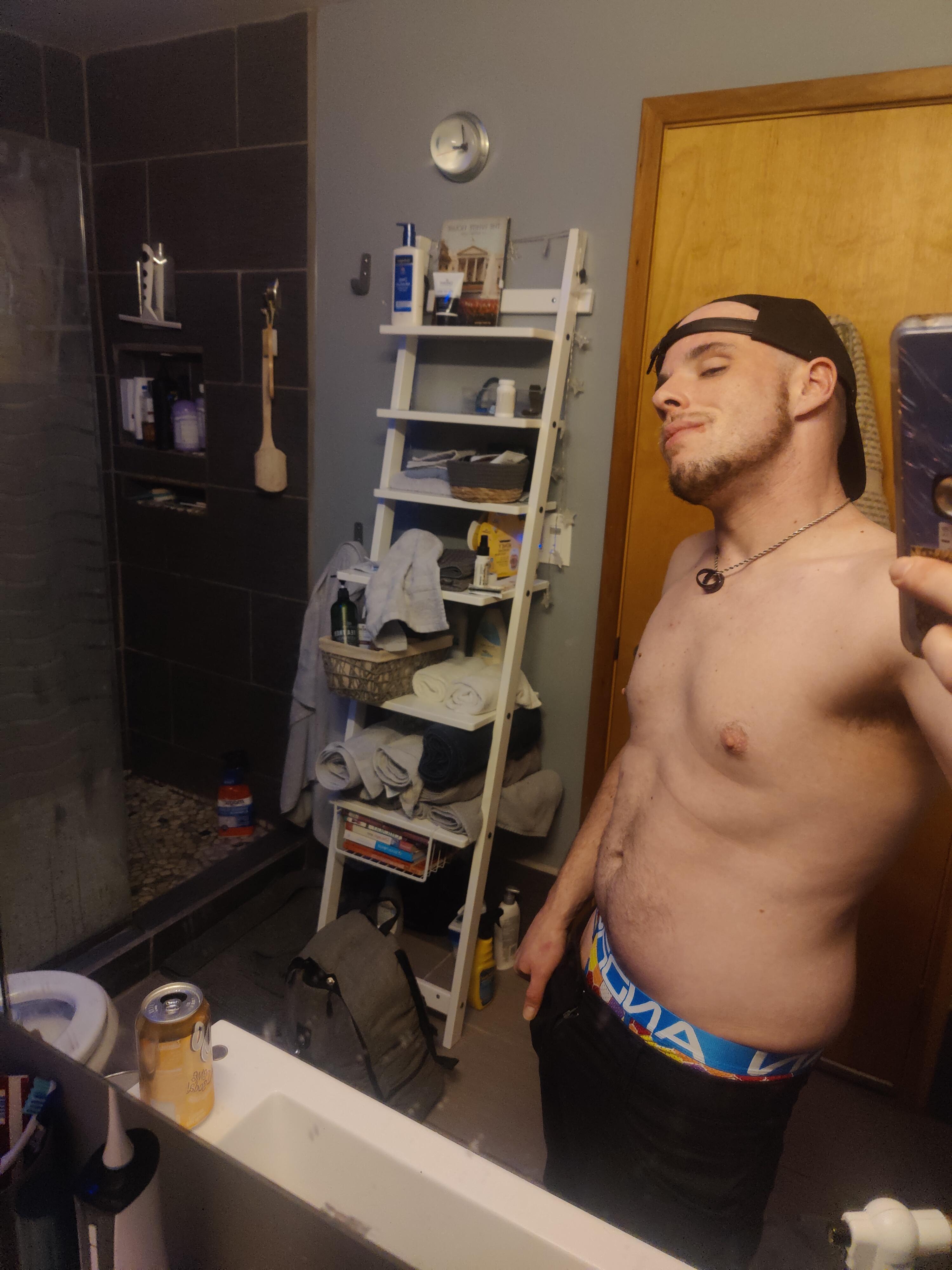Str8actinggay Live Image