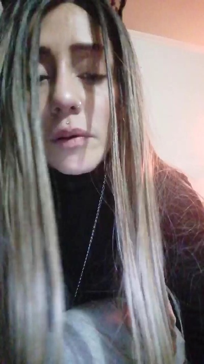 amaris_hot Live Image