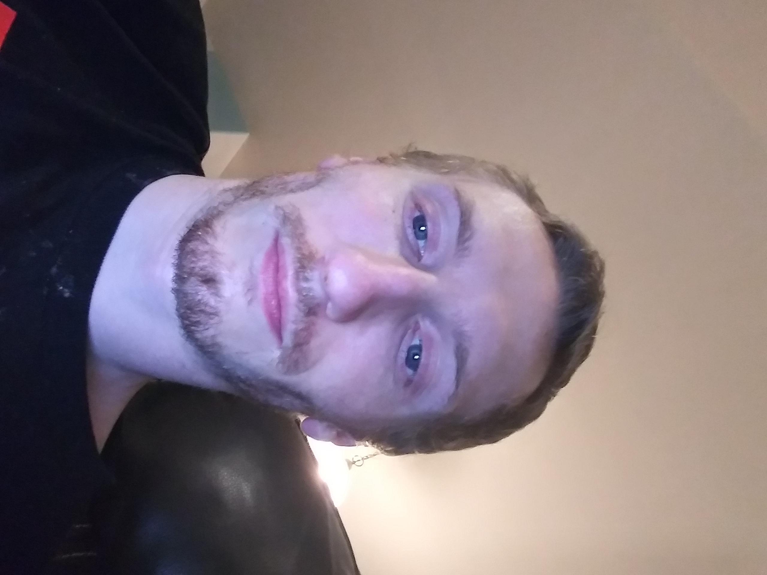 bigcockeric Live Image