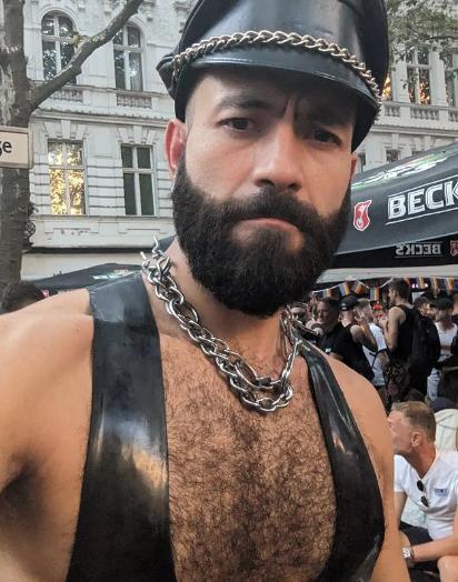 hairy___hot Live Image
