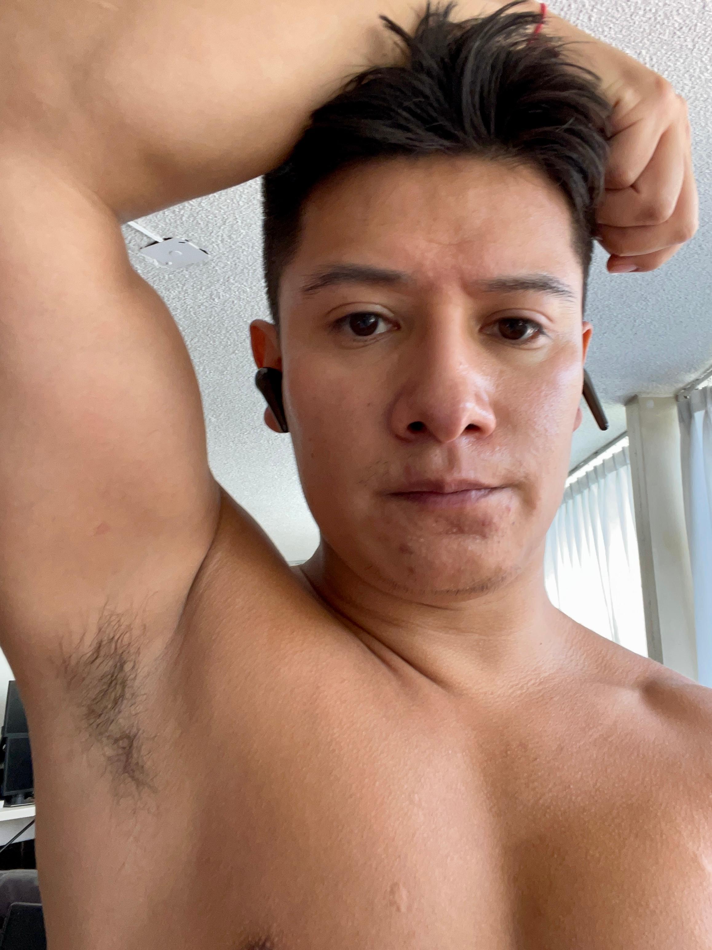 joshuahot69 Live Image