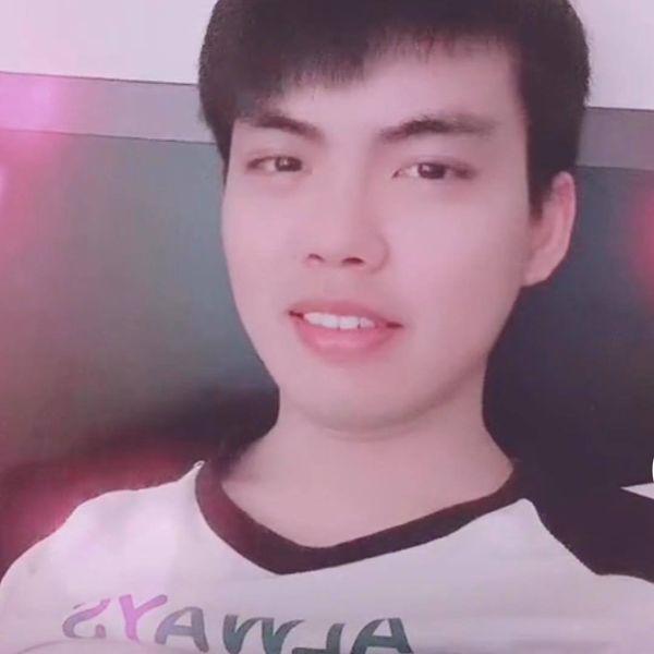 karry60623_hot9 Live Image