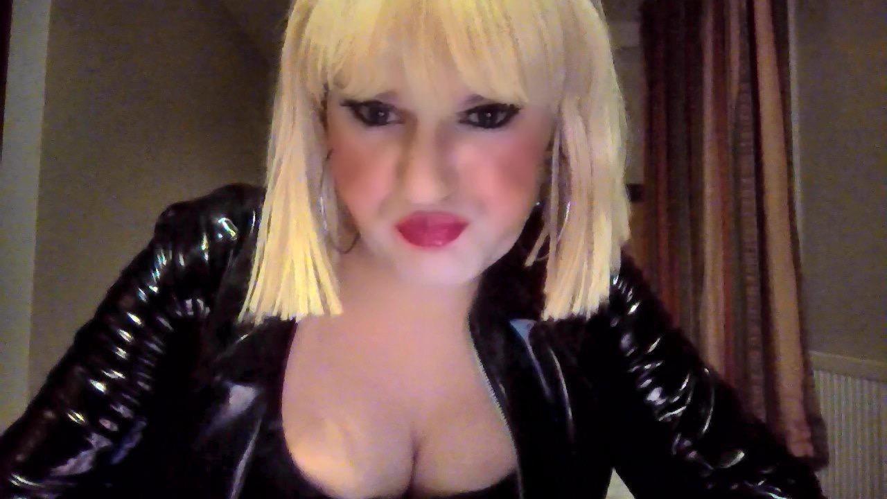 katietranslond1 Live Image