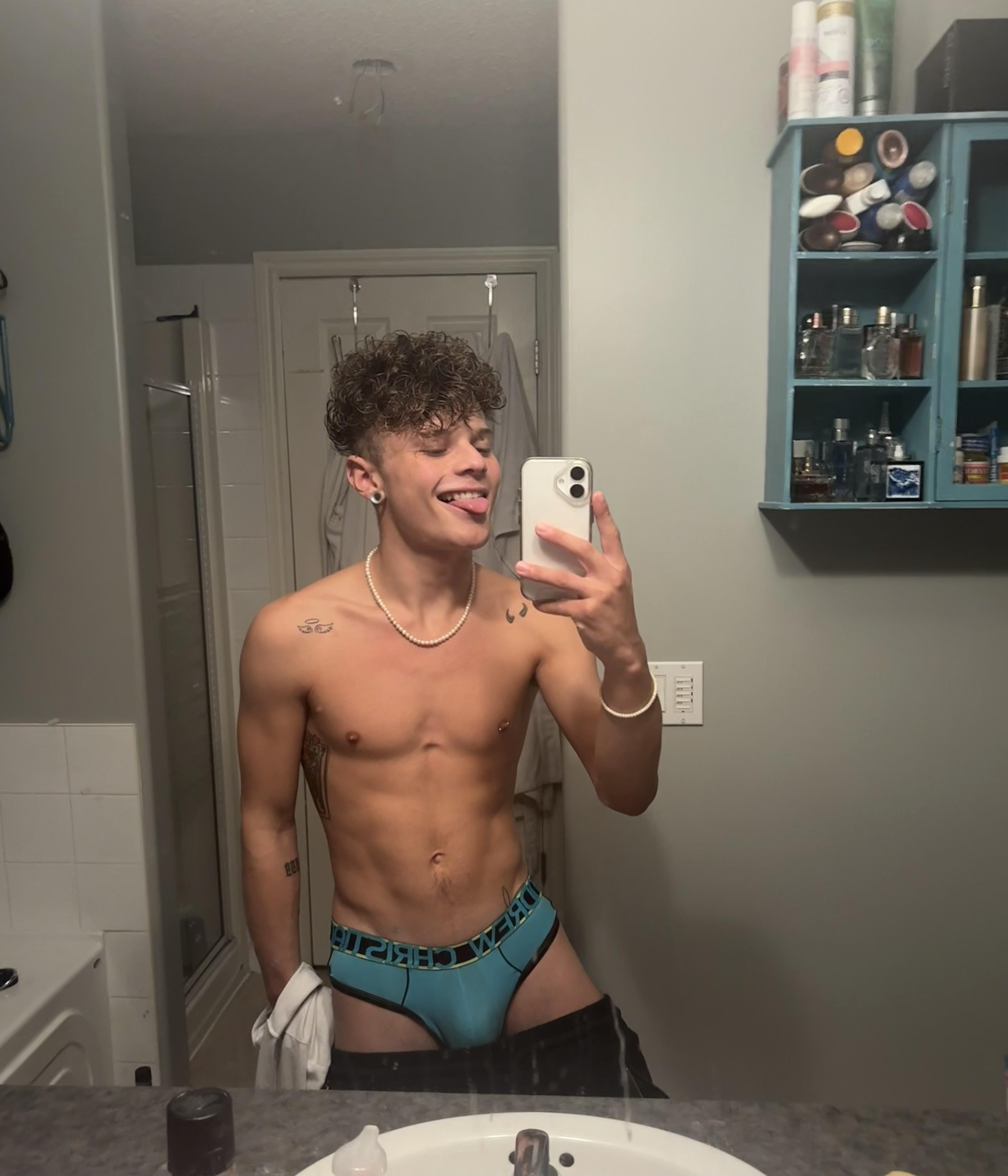 troykross Live Image