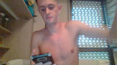 Adamhiel96 live from Spain