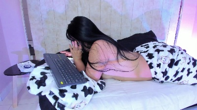 Annie9_ live from Colombia