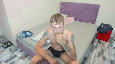 Argantely69_ live from United Kingdom