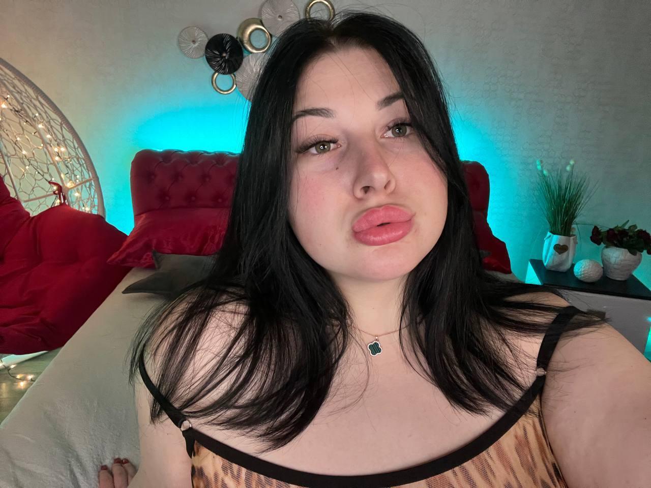 ArianaDark live from Ukraine