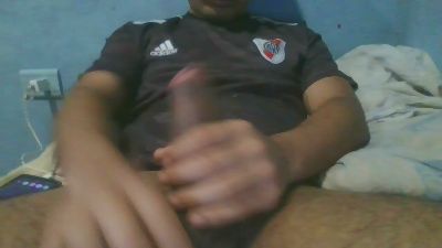 Axelbananero live from Argentina
