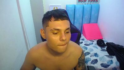 Ayalai_ live from Colombia