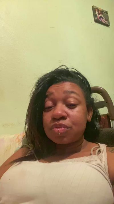 Baixinha_b live from Brazil