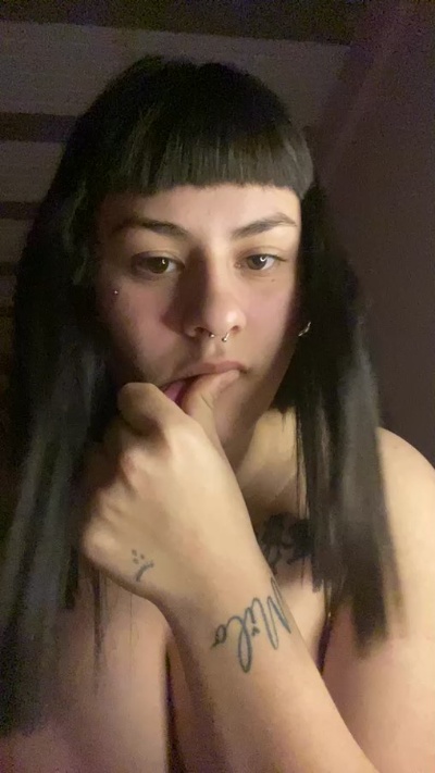 Bebita7777 live from Argentina