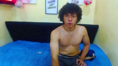 Black_hugecock live from Colombia