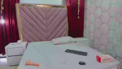 CandySays_ live from Colombia