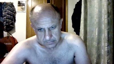 Carameli7469 live from Spain