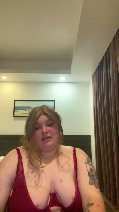 ChubbyLizzy1 live from United States