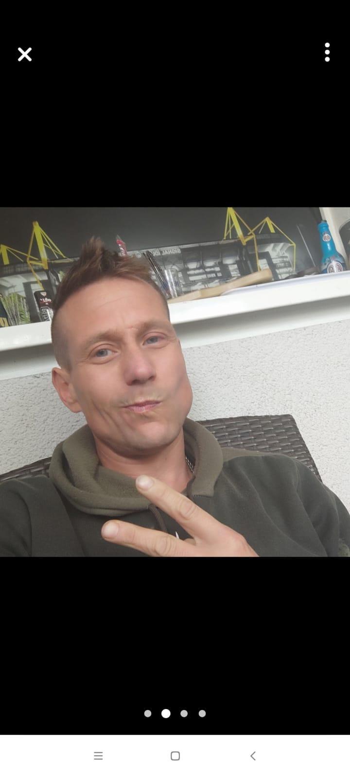 Daniel198555 live from Germany