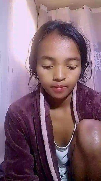 Elisah7 live from Madagascar