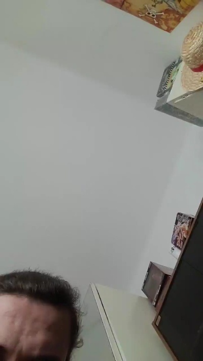 Ervin2900 live from Italy