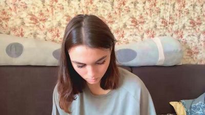 GussieMaag live from France