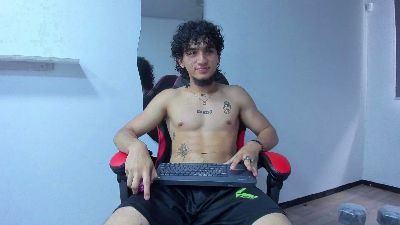 JackTylor live from Colombia