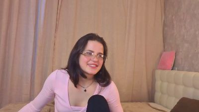 JaneeMowell live from Latvia