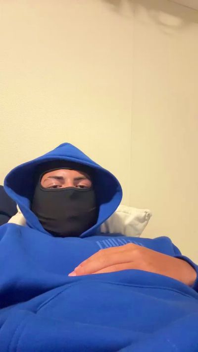 Jaydentp live from Netherlands