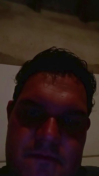 Jhony2w live from Brazil