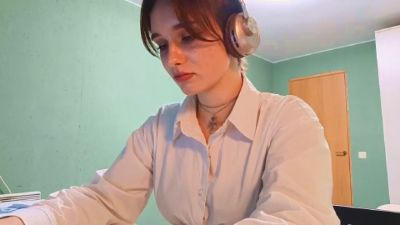 JoslynTrainham live from Romania