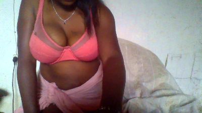 Julie2499 live from Madagascar