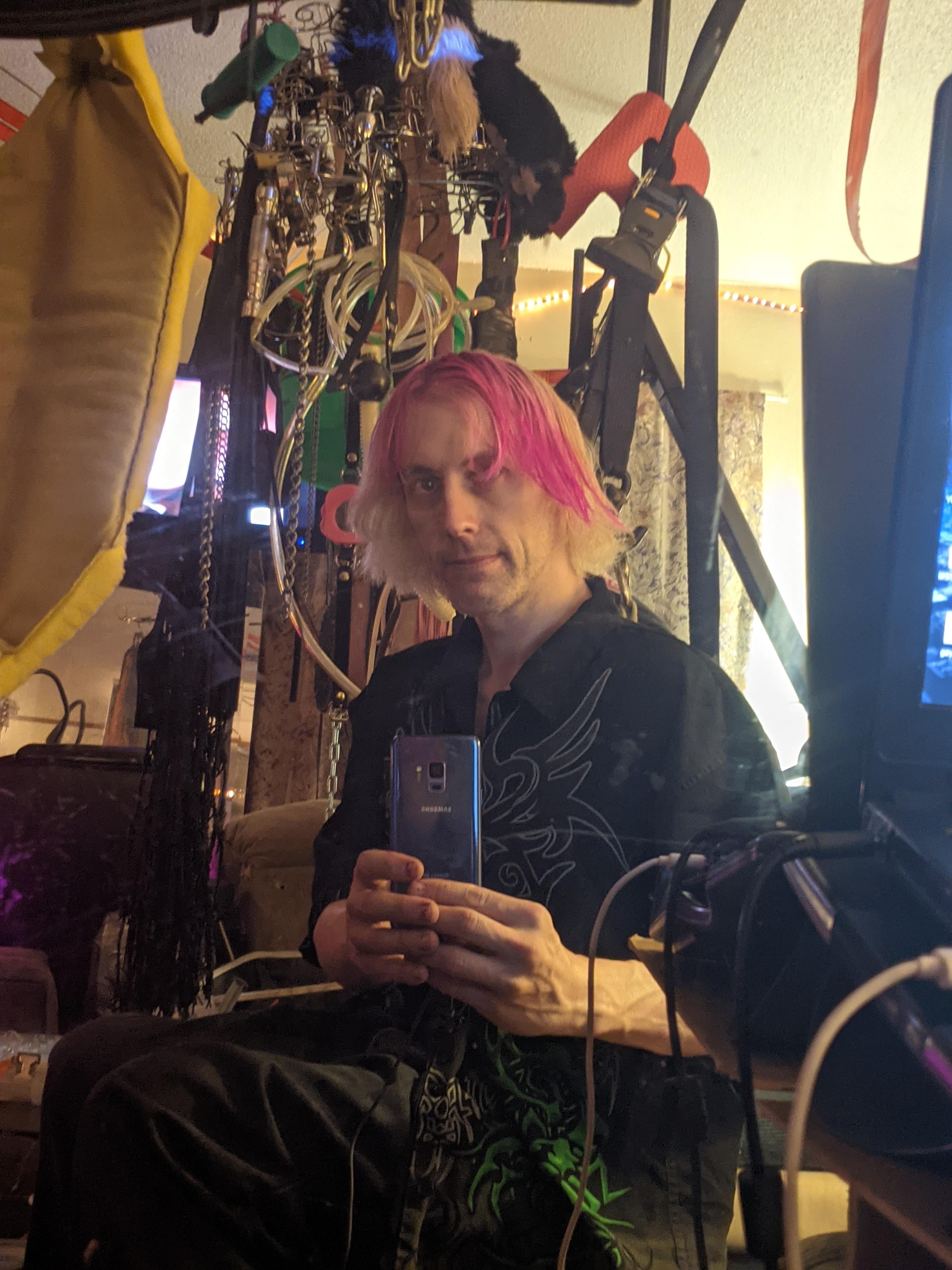 Kinkynoytoy live from United States